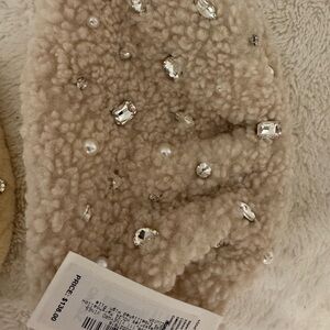 Vineyard Vines Cream Fleece Accessory